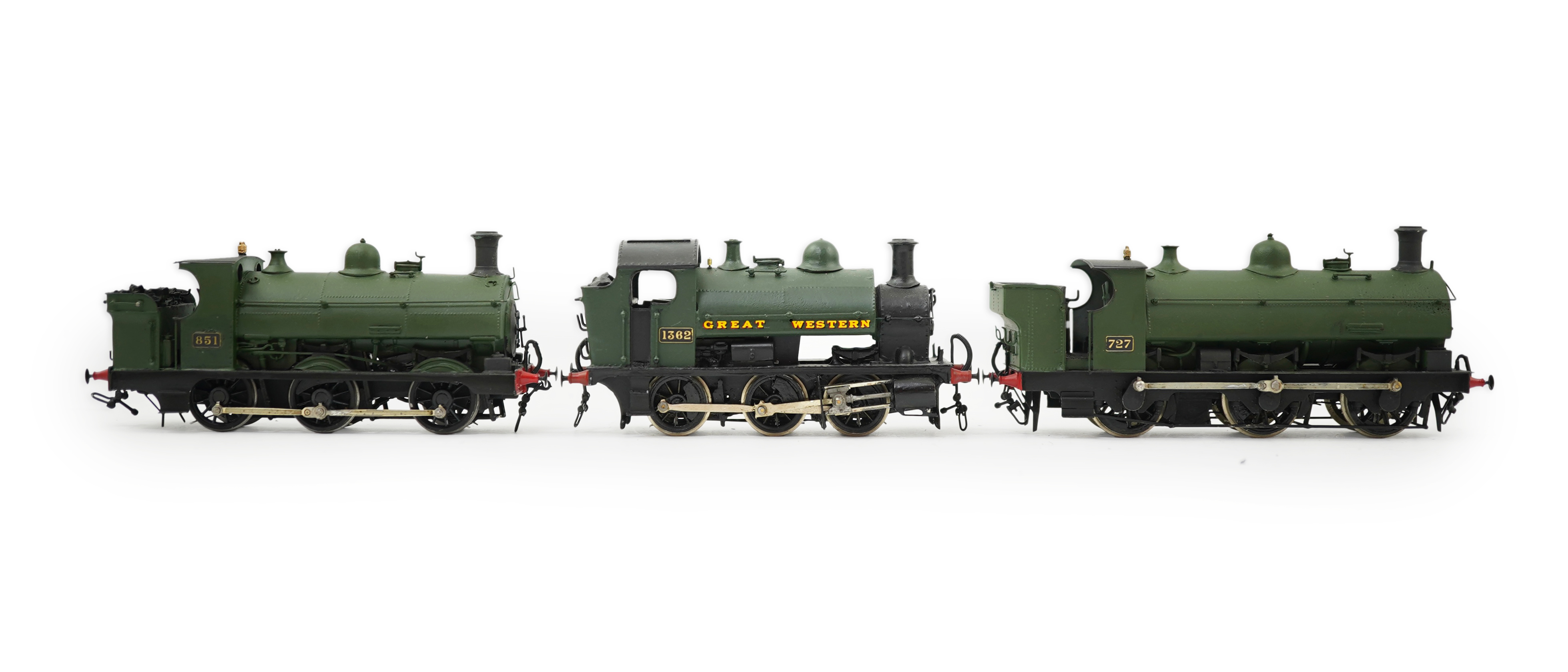 Three 00 gauge brass and white metal kit built GWR saddle tank locomotives; a 1361 class 0-6-0ST, 1362, together with an 850 class 0-6-0ST, 851, and a 727 class 0-6-0ST, 727, constructed, painted and lined to a high stan